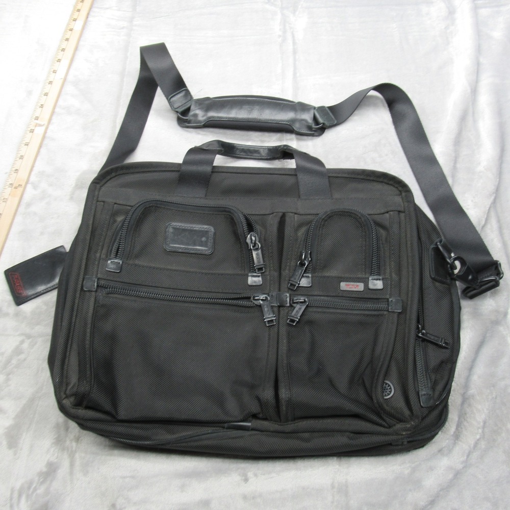 Tumi T-Pass Black Laptop‎ Briefcase Messenger Checkpoint Friendly 26145dh READ